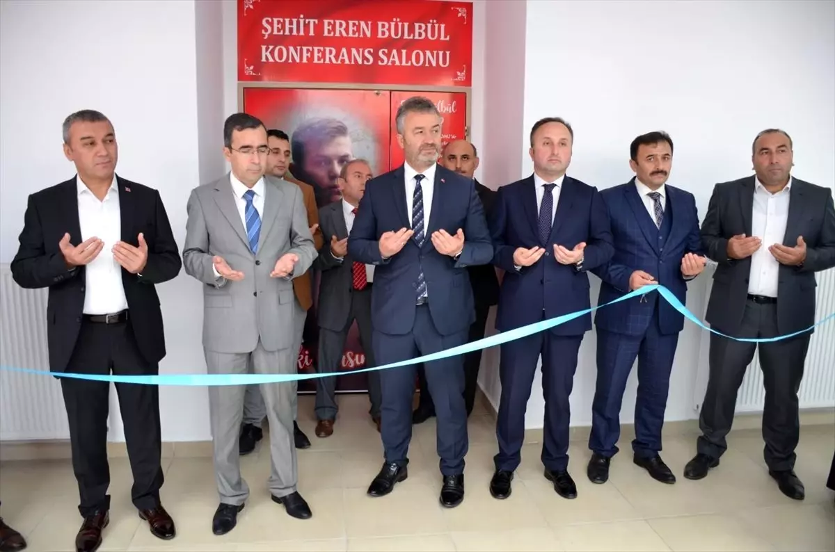 Hamidiye Anadolu İmam Hatip Lisesi\'nde "Şehit Eren Bülbül Konferans Salonu"