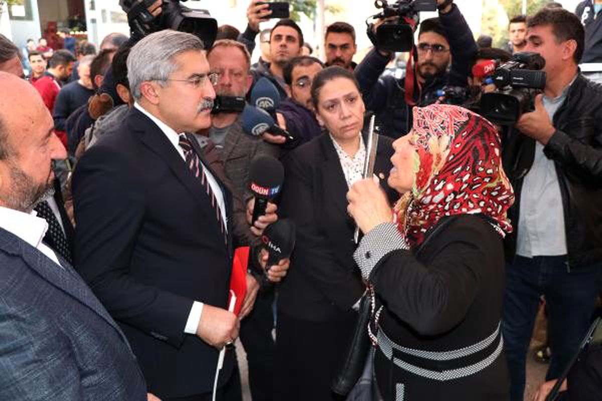 HDP önündeki eylemde 67\'nci gün; Oğlu kaçırılan annenin feryadı (3)