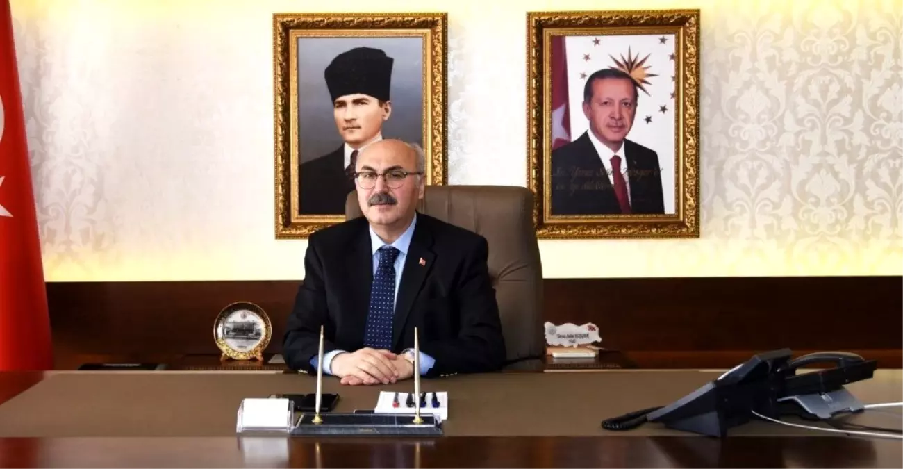 Vali Köşger; "Atatürk, başarıları ile tüm insanlığın saygısını kazanmış bir önderdir"