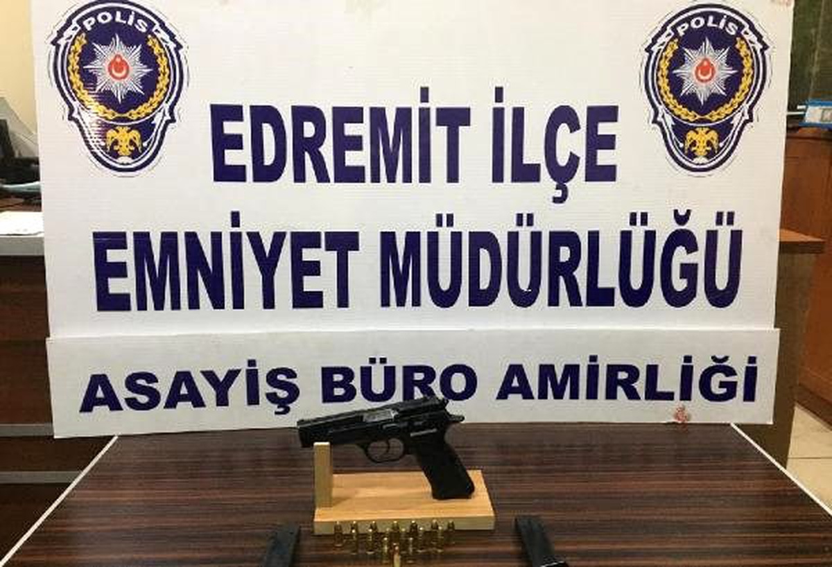 Balıkesir\'de aranan 13 kişi gözaltına alındı
