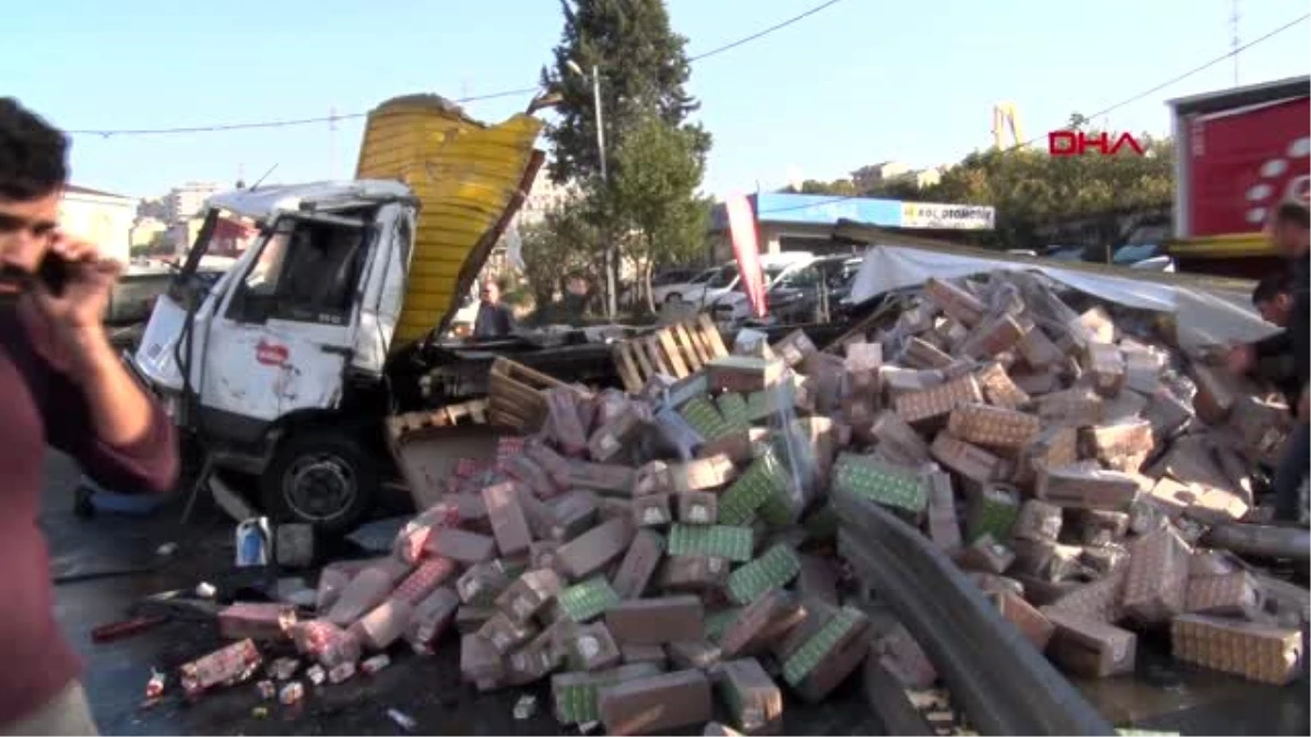 Başakşehir\'de meyve suyu yüklü kamyonet dehşet saçtı
