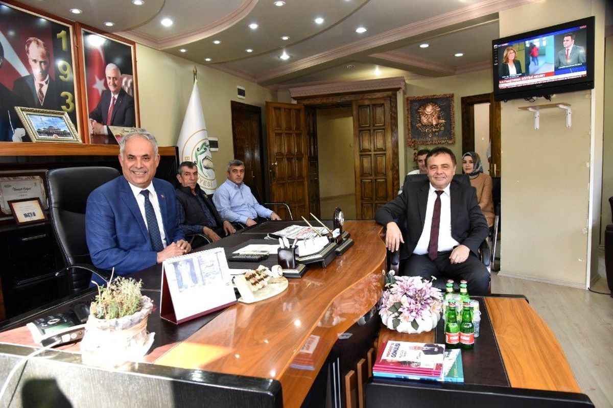 Başkan Şahin\'den ilçe ve belde belediyeleri ziyaretleri