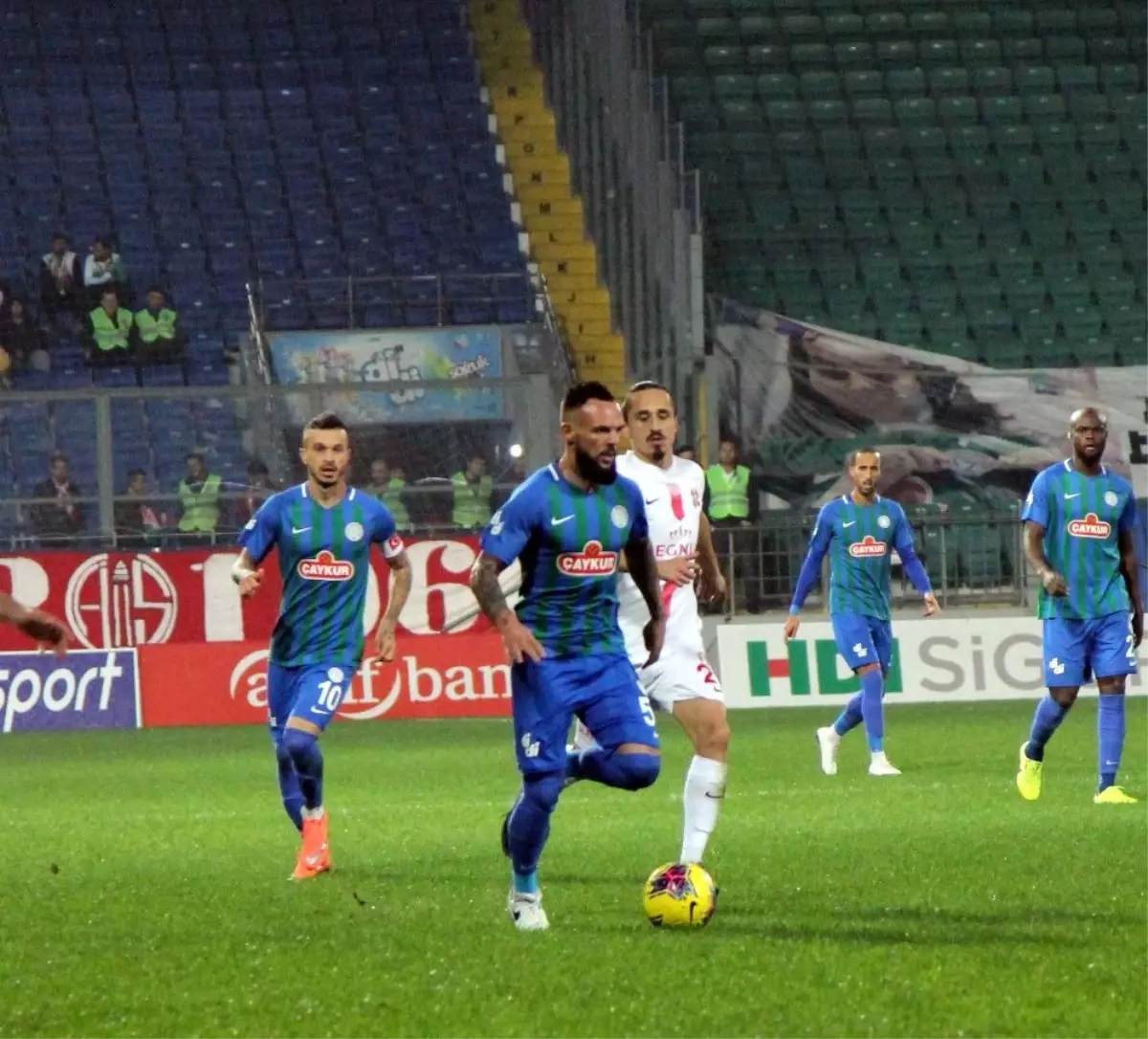 Çaykur Rizespor tek golle kazandı