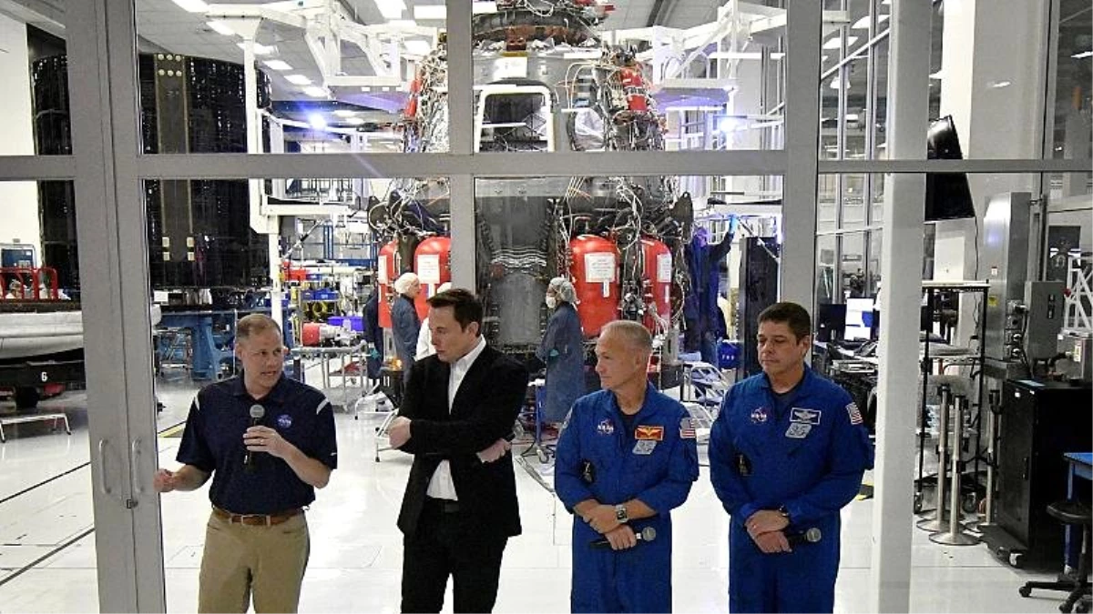Elon Musk\'a göre Mars\'ta şehir kurmak için bin uzay aracına ihtiyaç var