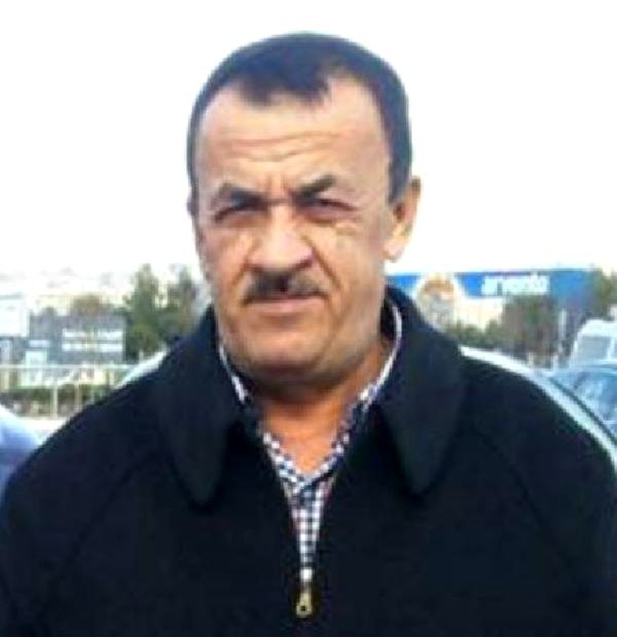Fındık bahçesinde devrilen traktörün altında kalarak öldü