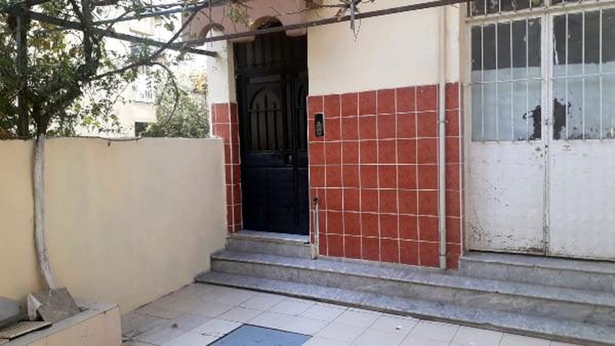 Hasta çocuğunu görmek isteyen eşini öldürdü