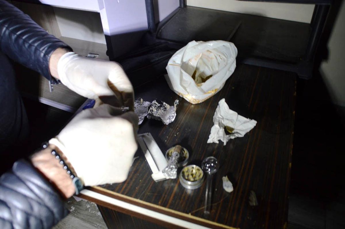 İstanbul\'da özel harekat destekli narkotik operasyonu