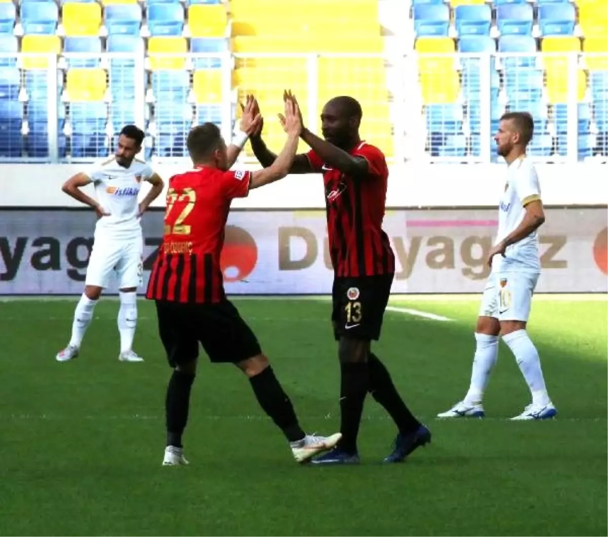 İstikbal Mobilya Kayserispor: 2-1