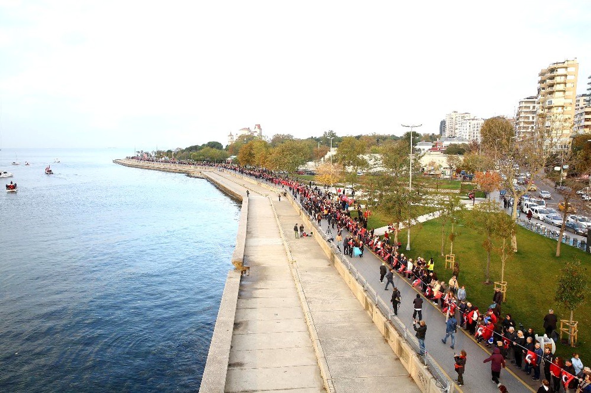 Kadıköy\'de 10 Kasım\'da \'Ata\'ya Saygı Zinciri\'