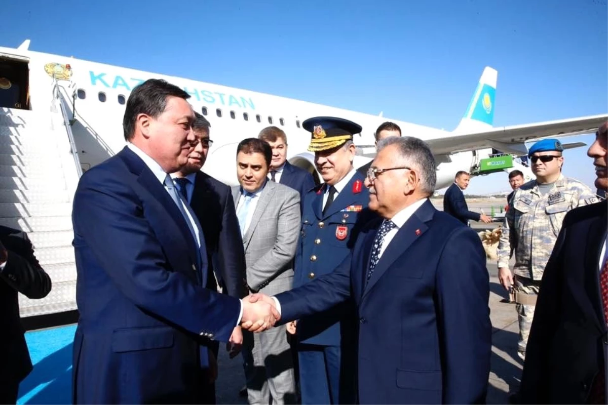 Kazakistan Başbakanı Askar Mamin Kayseri\'de