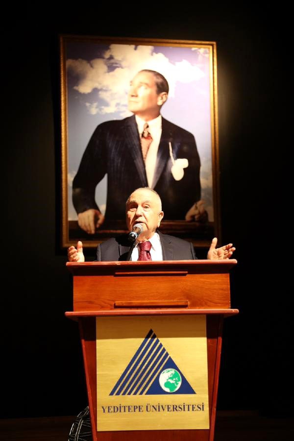 Mustafa Kemal Atatürk Yeditepe Üniversitesi\'nde anıldı