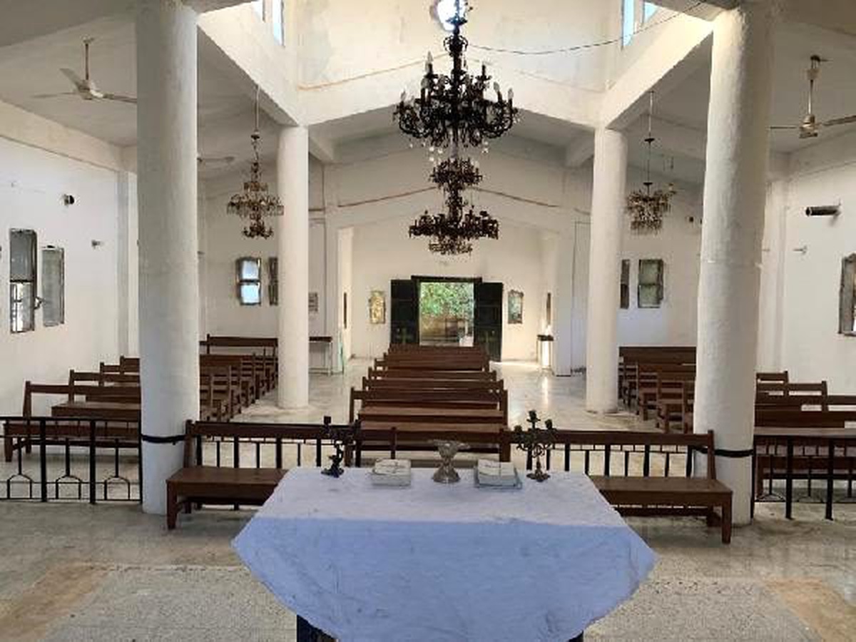Teröristlerin mevzi haline getirdiği Ermeni Kilisesi yenileniyor