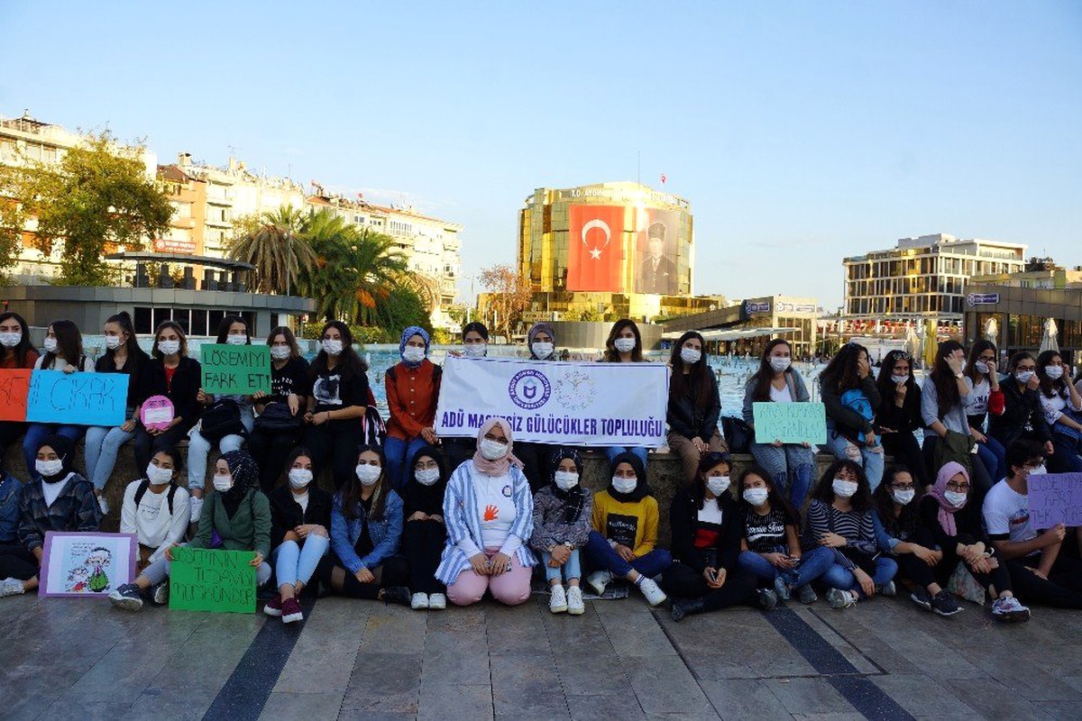 Üniversite öğrencileri lösemiye dikkat çekti