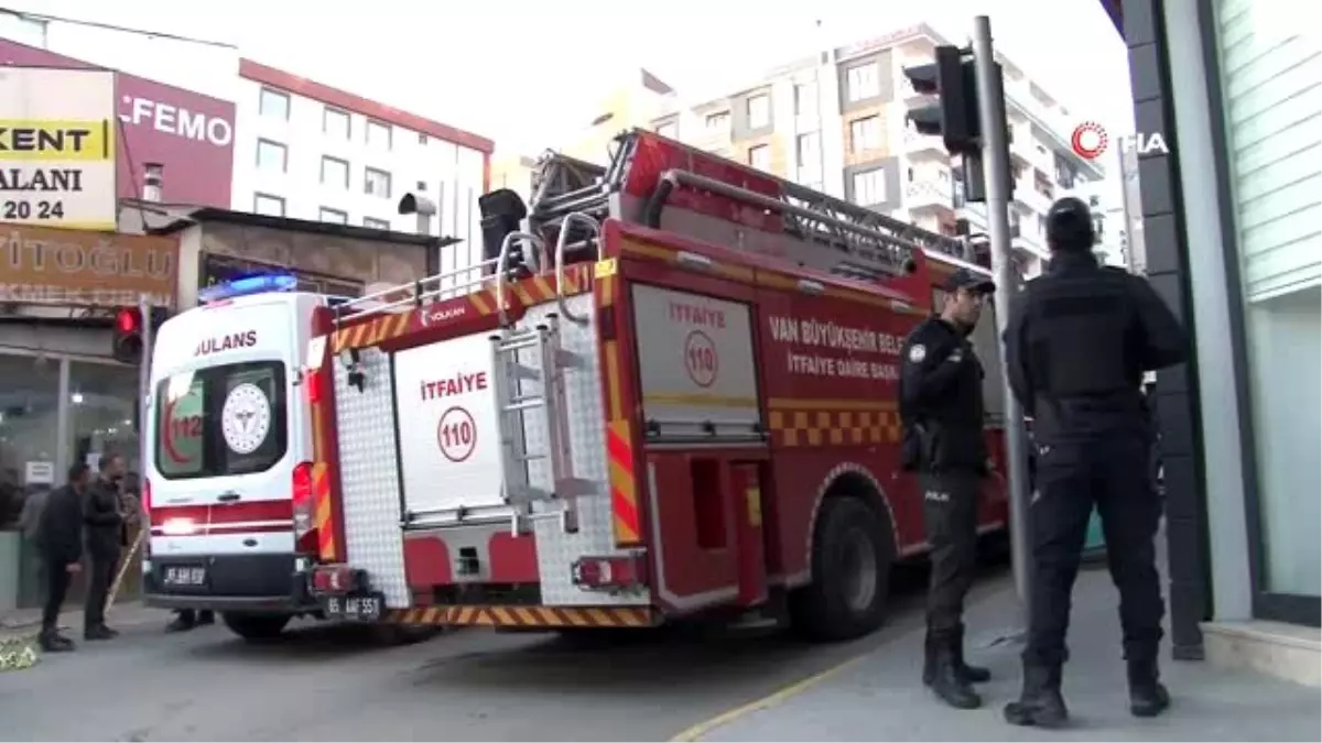 Üzerinde uyuşturucu bulunan şahıs silahla kendini vurdu