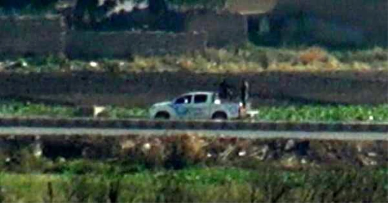 YPG\'li teröristlerin Kamışlı\'daki konvoyu görüntülendi