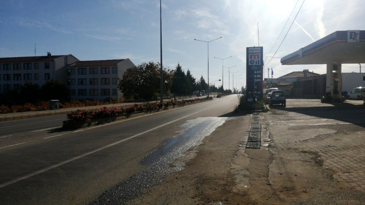10 Kasım etkinliğinden çıkan öğrenciye otomobil çarptı