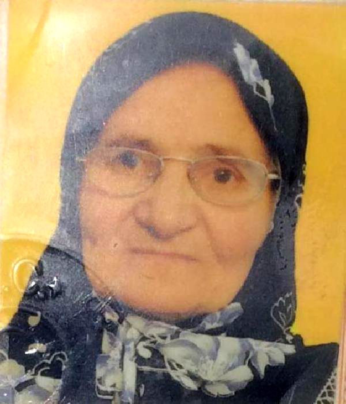 3\'üncü kattan düşen yaşlı kadın, öldü