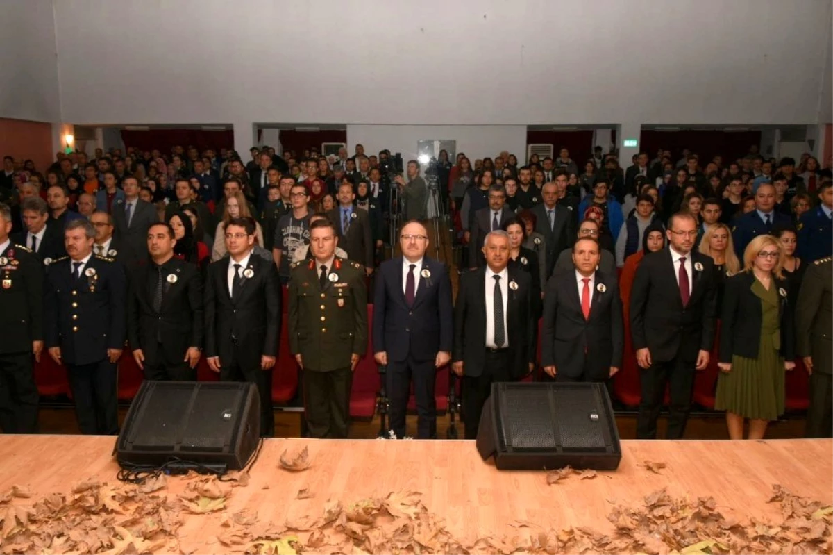 Afyonkarahisar\'da 10 Kasım Atatürk\'ü anma etkinlikleri