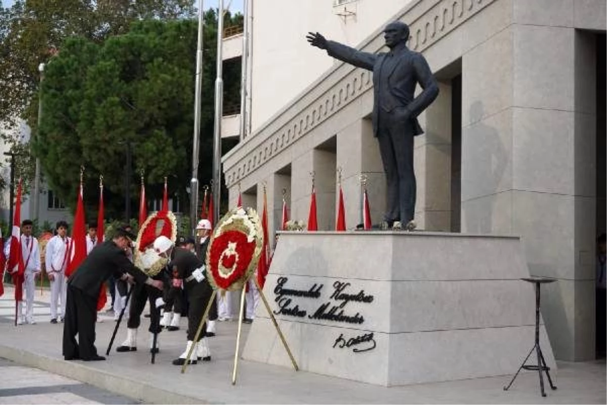 Atatürk, 81\'inci ölüm yıl dönümünde Osmaniye\'de anıldı