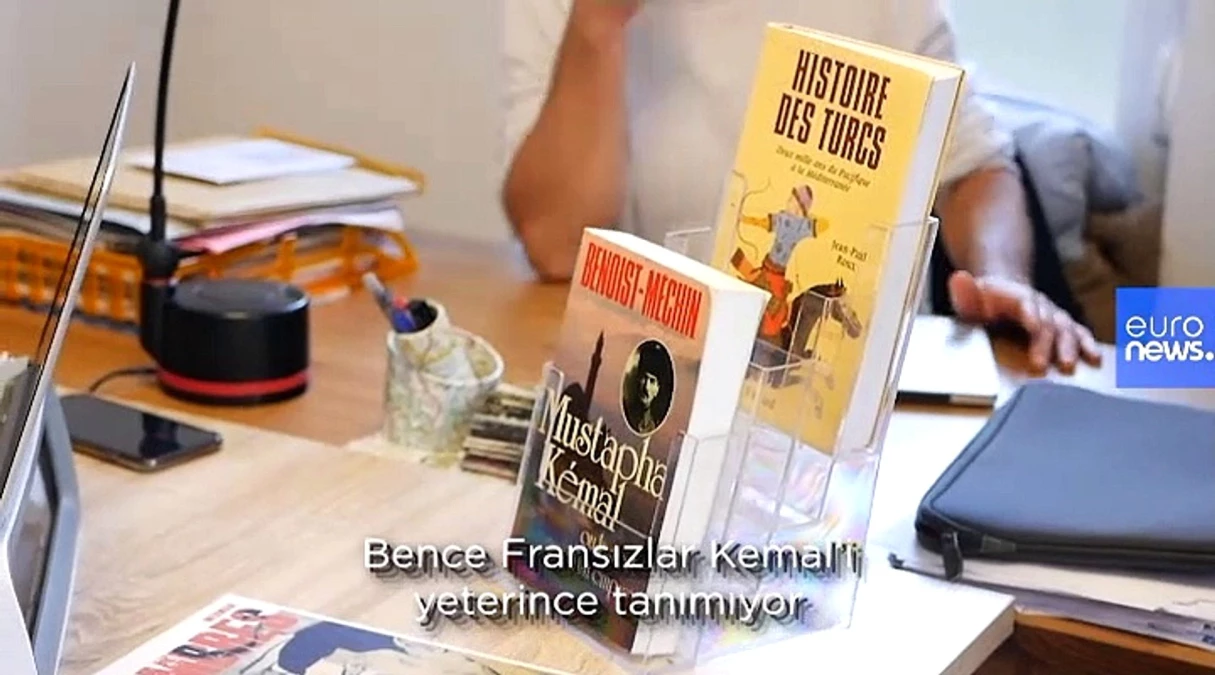 Atatürk aşığı Fransız yazar, çizgi roman ve konserlerle Kemalizm\'i anlatıyor
