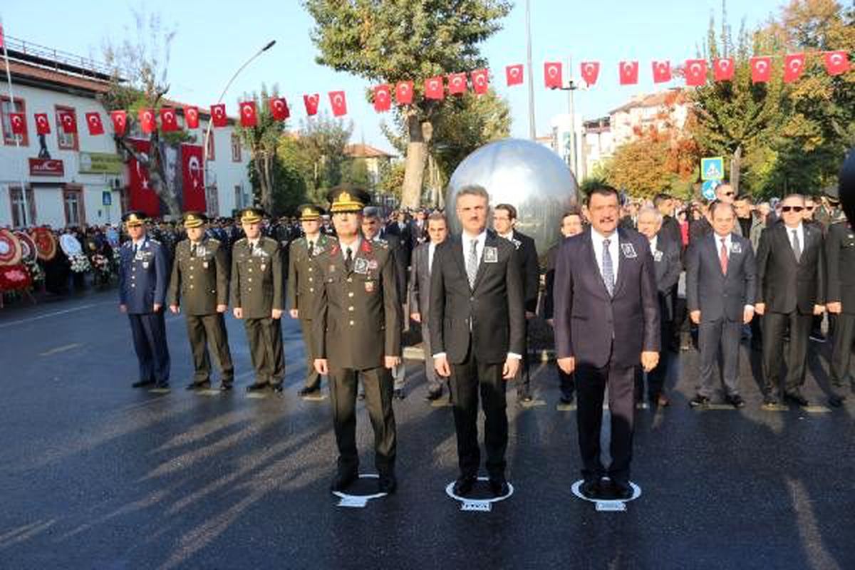 Atatürk, Malatya\'da anıldı