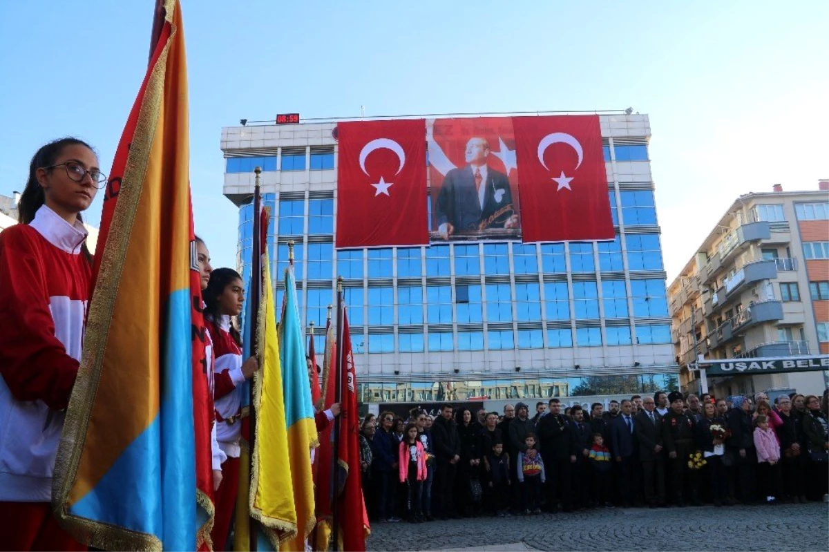 Atatürk ölümünün 81. yıl dönümünde Uşak\'ta anıldı