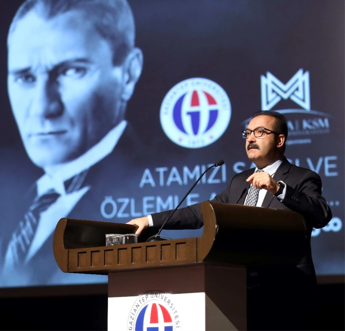 Atatürk\'ün ebediyete intikalinin 81. Yıldönümünde konuşan Rektör Gür\'den öğrencilere önemli...
