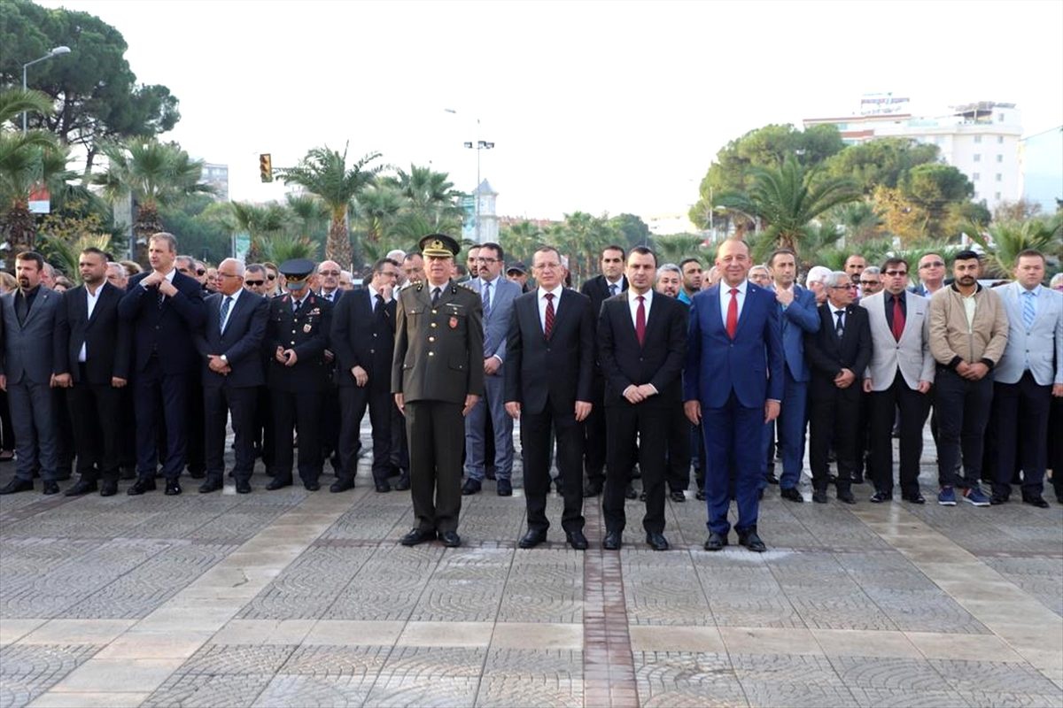 Büyük Önder Atatürk, Manisa\'da anıldı