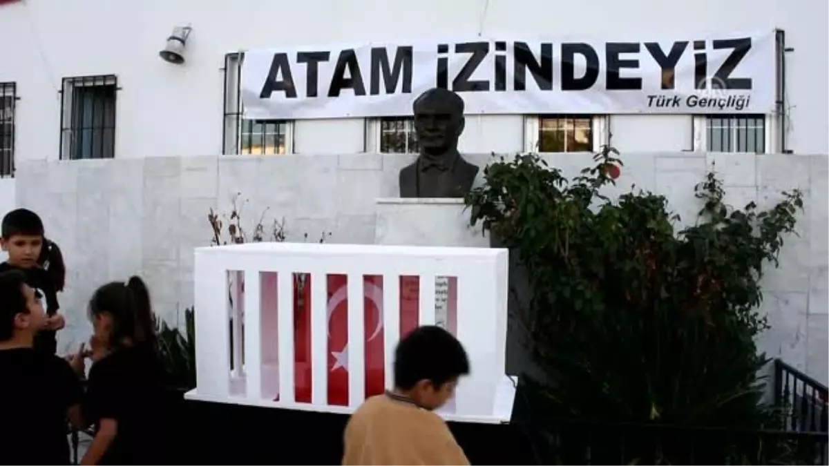 Büyük Önder Atatürk\'ü anıyoruz