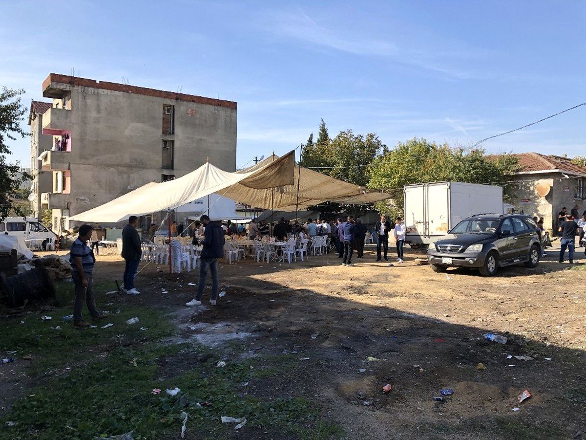 Düğünde silahlar konuştu: 1\'i ağır 3 yaralı