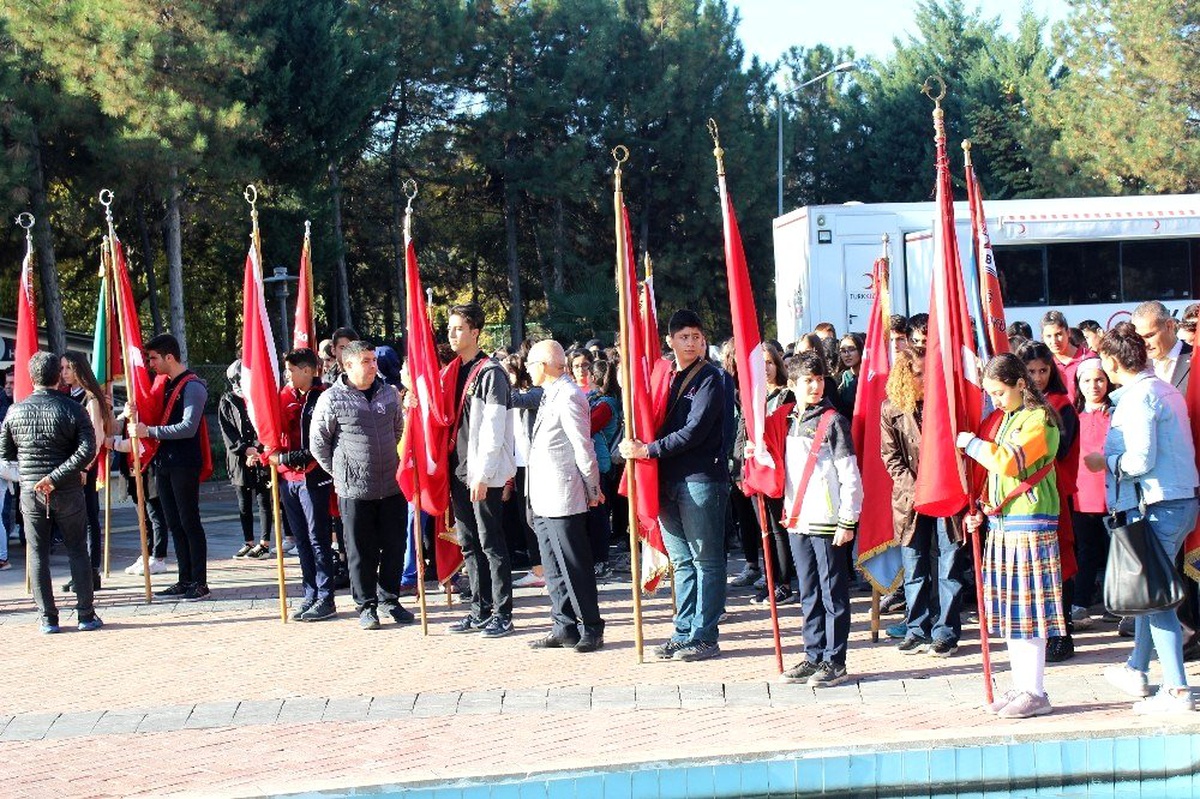 Elazığ\'da 10 Kasım Atatürk\'ü Anma Günü