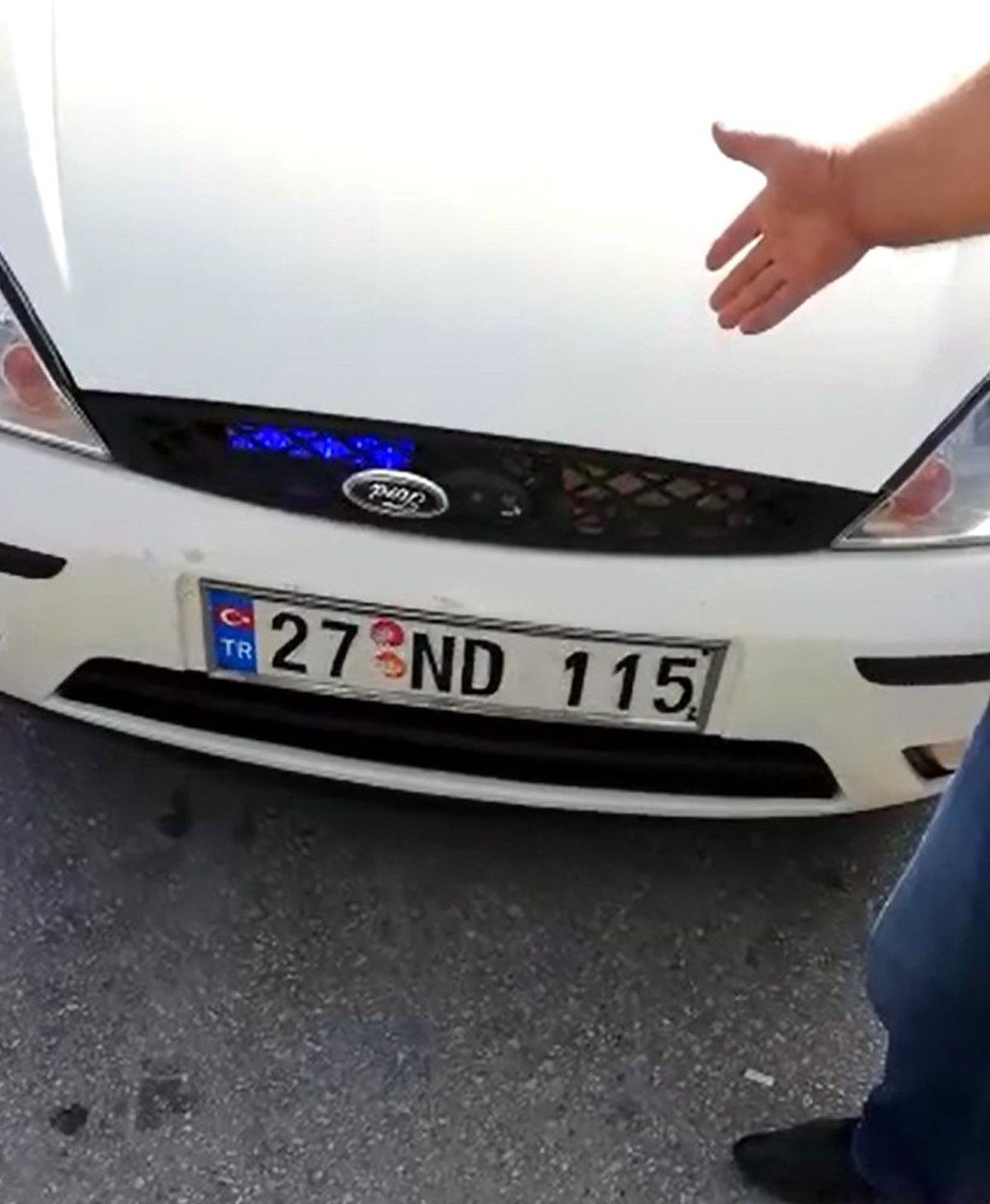 Gaziantep\'te çakar lamba kullanan sürücüye para cezası