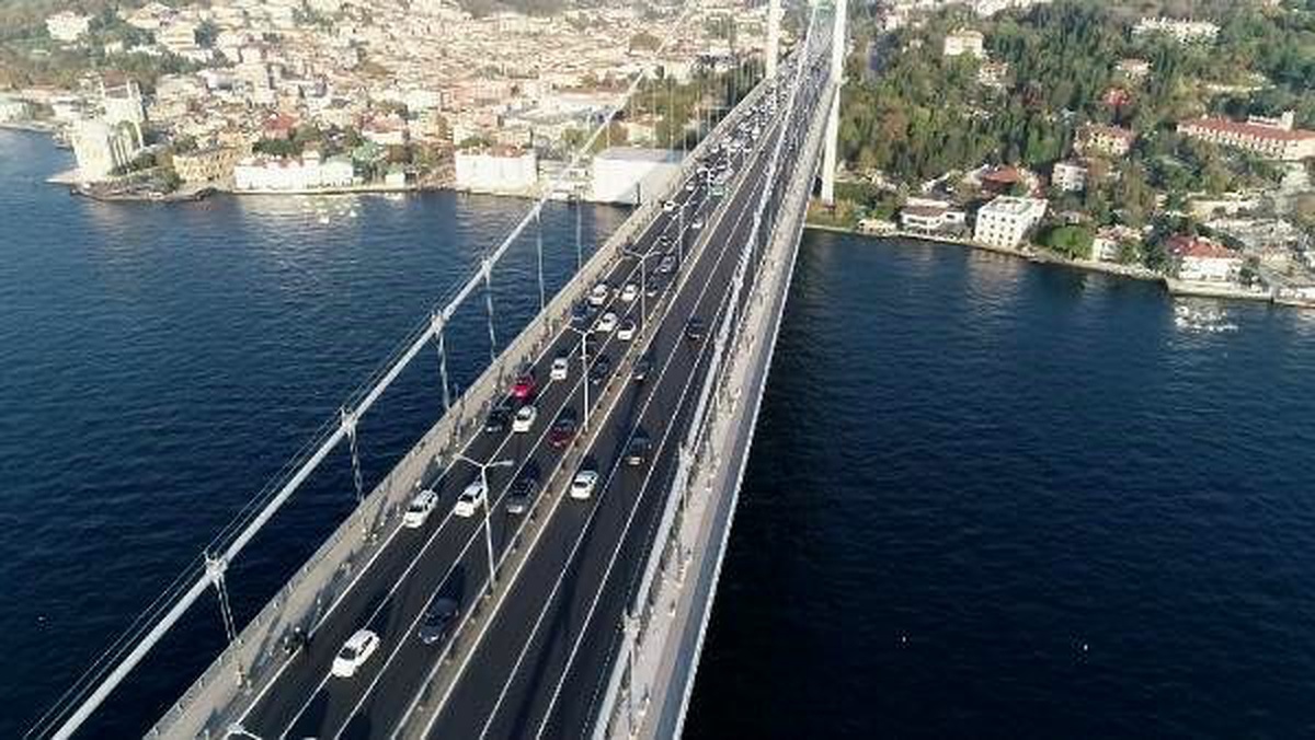 (Havadan fotoğraflarla) 15 Temmuz Şehitler Köprüsü\'nde 09.05