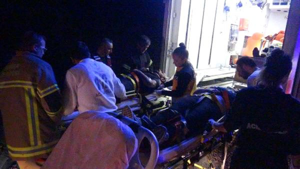 İşçi servis midibüsü şarampole yuvarlandı: 24 yaralı