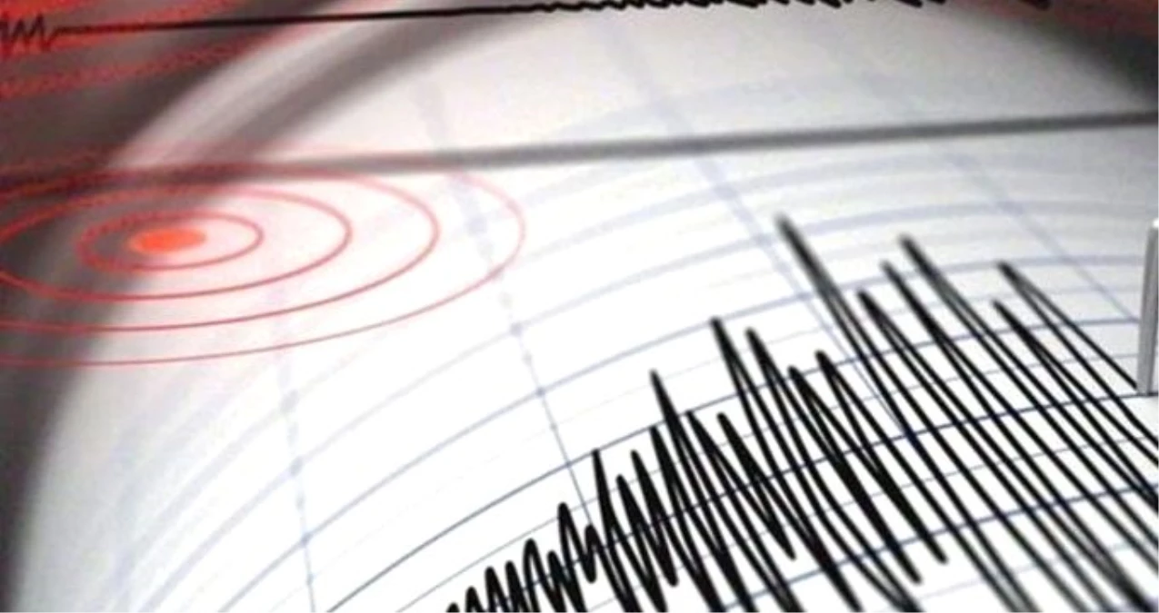 İzmir ve Antalya\'da peş peşe korkutan depremler