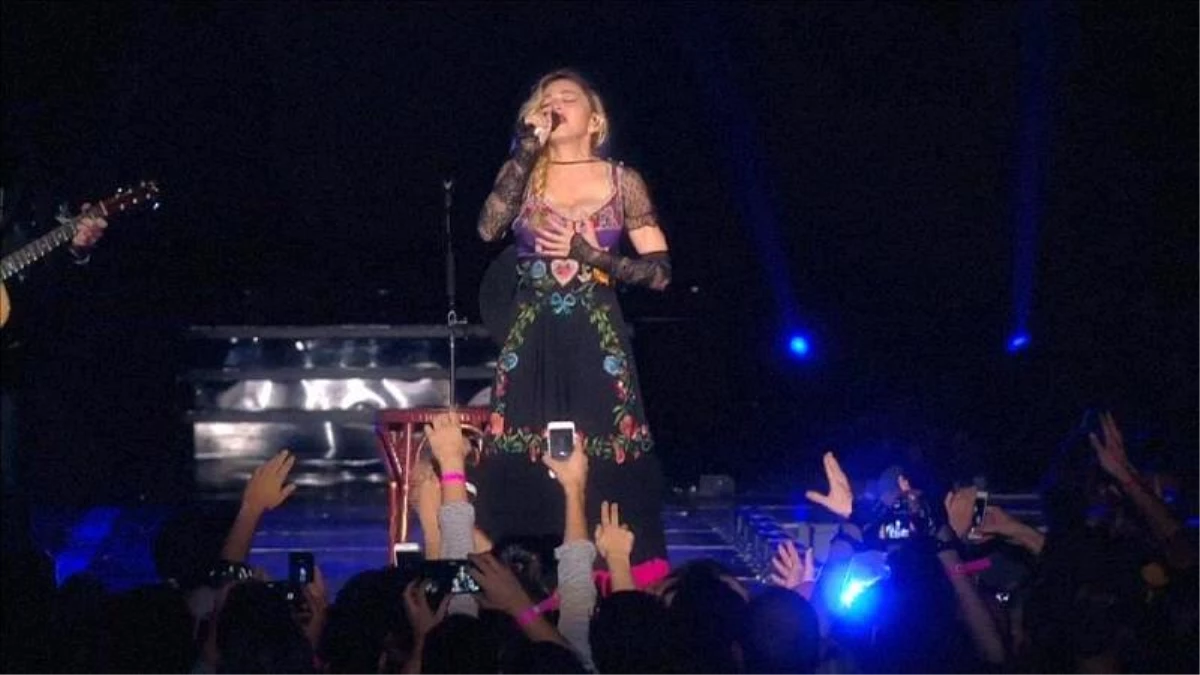Konserine geç başlayan Madonna, hayranı ile mahkemelik oldu