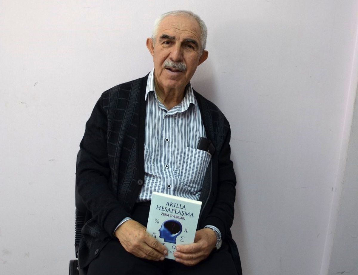 Kurulay Yılmaz, \'Akılla Hesaplaşma\' isimli yeni kitabını okurlarıyla buluşturdu