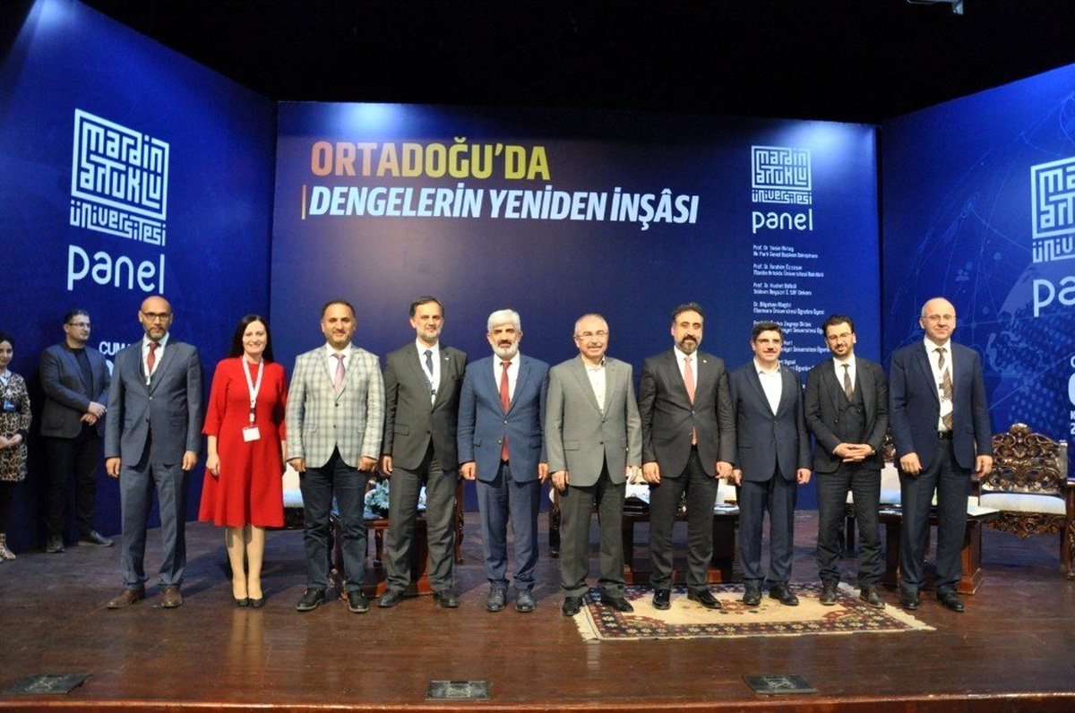 MAÜ\'de Ortadoğu\'da dengelerin yeniden inşası paneli