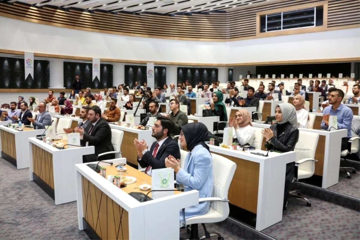 Meram Belediyesi Gençlik Meclisi\'nde genel kurul heyecanı