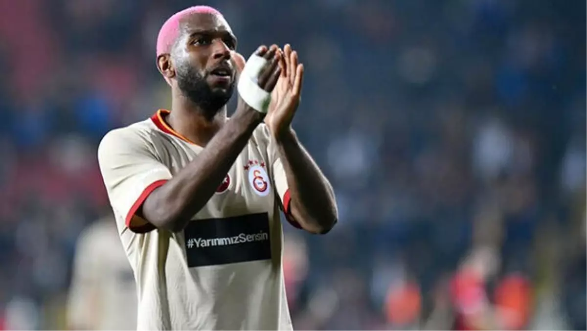 Ryan Babel\'den Pascal Nouma\'ya cevap!