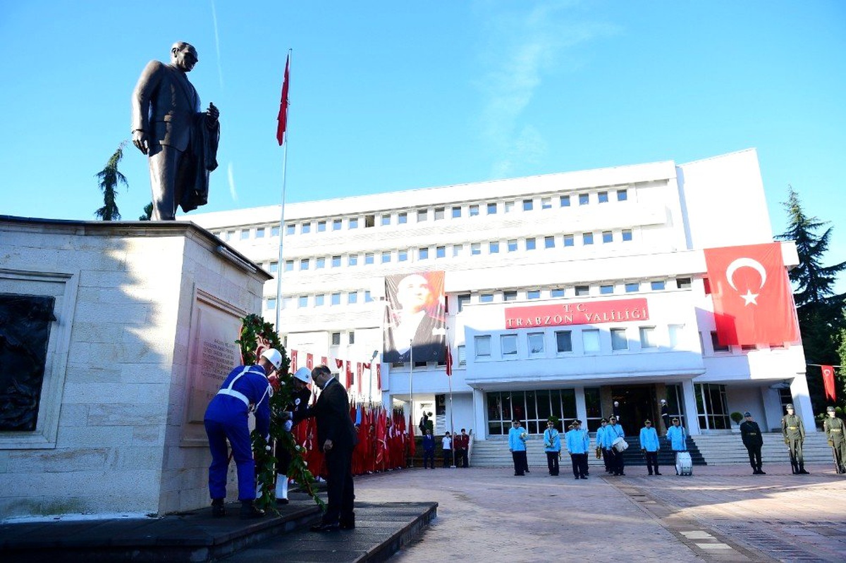Trabzon\'da 10 Kasım Atatürk\'ü Anma Etkinlikleri