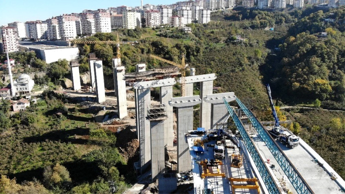 Türkiye\'nin maliyeti en yüksek şehir içi yol inşaatlarından biri olarak gösteriliyor