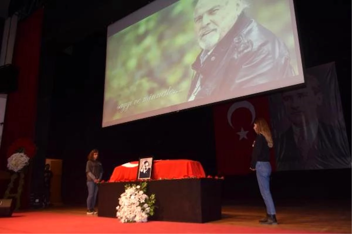 Usta tiyatrocu Özdemir Nutku için hüzünlü tören