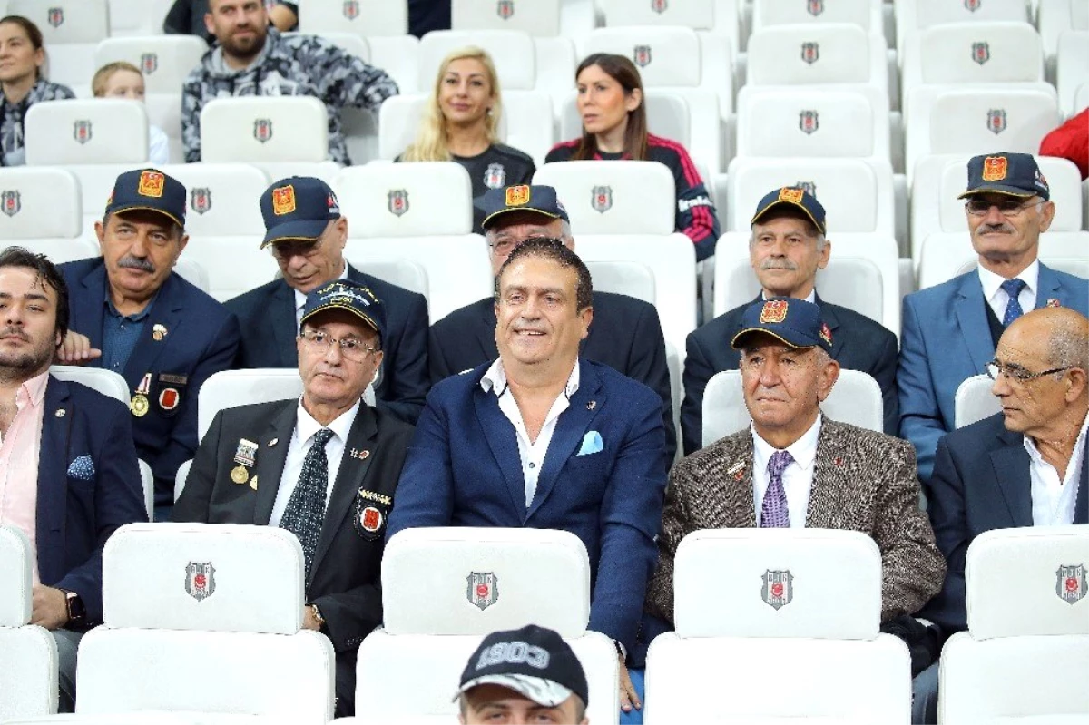 Vodafone Park\'ta çok özel konuklar