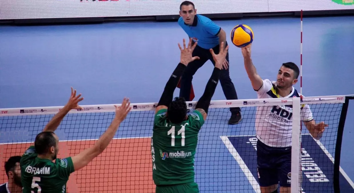 Voleybol: AXA Sigorta Efeler Ligi