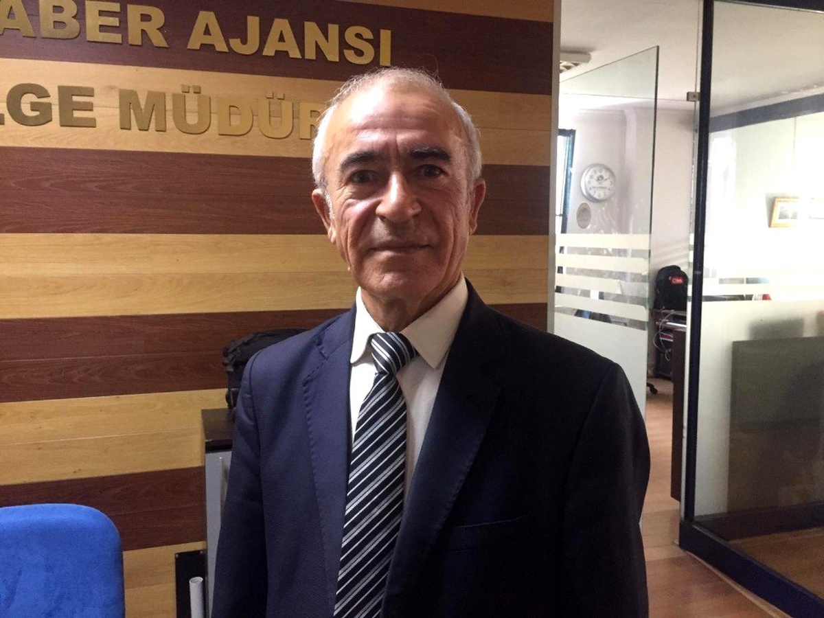 Bakü Kimya ve Biyoloji Lisesinin 50\'inci yılına Bursa\'dan destek