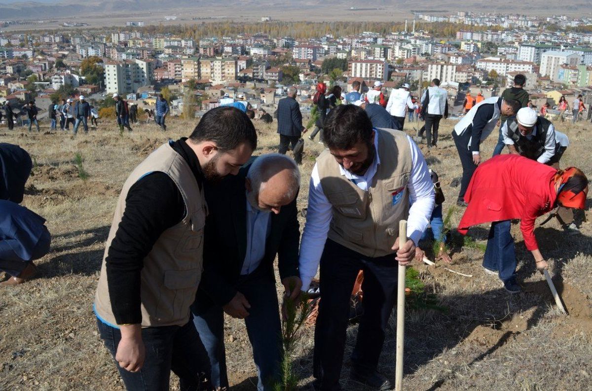 Beşir Derneği, Develi\'deki Fidan Dikim Etkinliği\'ne Katıldı