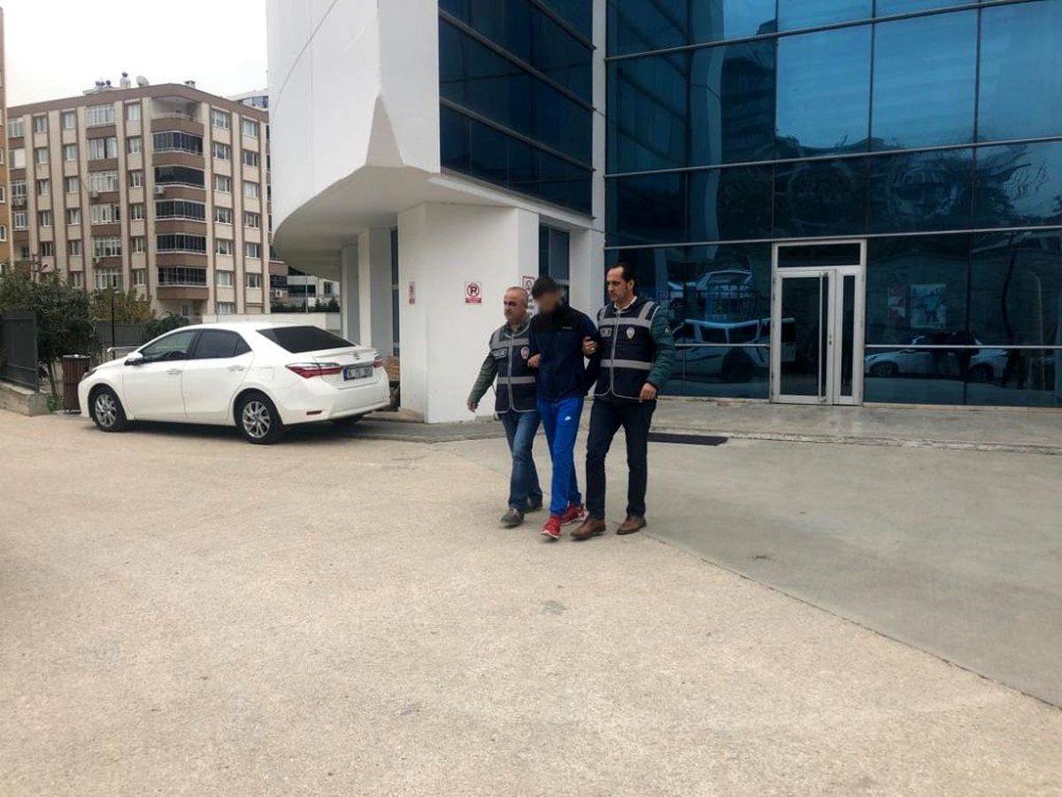 Bursa\'da üniversiteli kızları taciz eden sapık tutuklandı