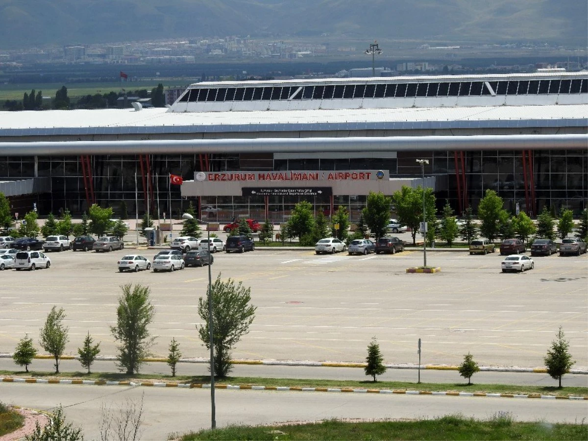 Ekim ayında Erzurum Havalimanı\'nda 84 bin 70 yolcuya hizmet verildi