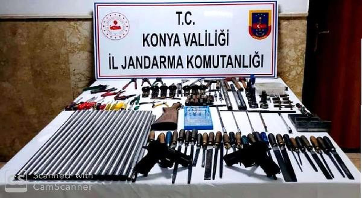 Evinin bodrumunu silah imalathanesine çevirmiş